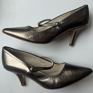 Boden Metallic Pewter Mary Jane Pointy Toe Pumps Heels Women’s Shoes 37 / 6